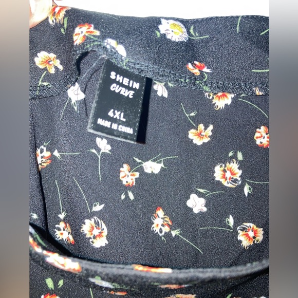 A-line skirt with slit - Picture 2 of 2